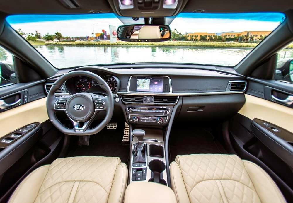 Kia-Optima_2016_2017_foto_salona