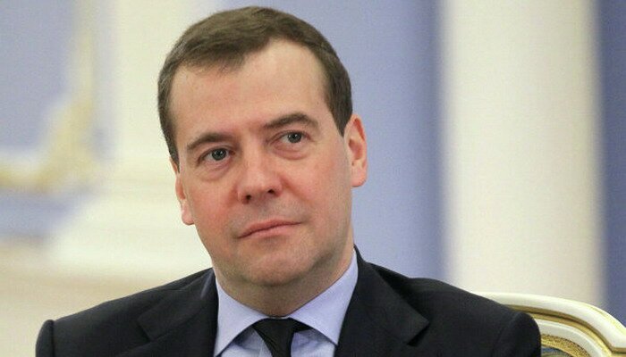 Медведев готовится к партийному съезду 