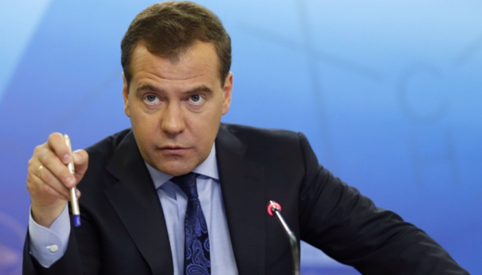  Медведев встретился с Саули Ниинисте