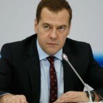Медведев заявил о «холодной войне»