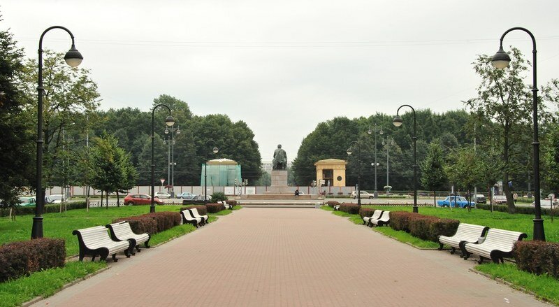pamyatnik-v-pitere