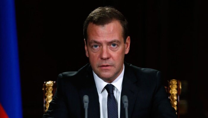 Дмитрий Медведев прибыл в Бишкек