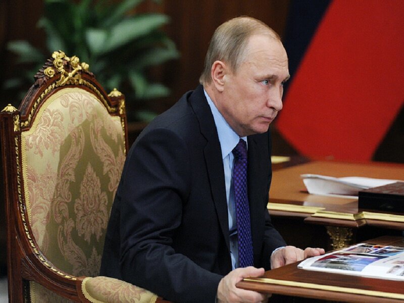 Путин обсудил вопросы с Совбезом