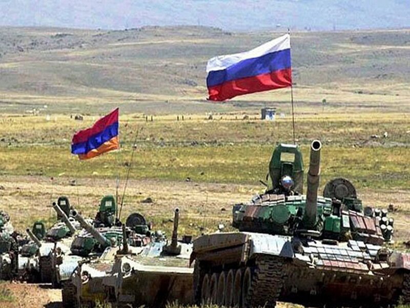 Напряженная боевая учеба ведется