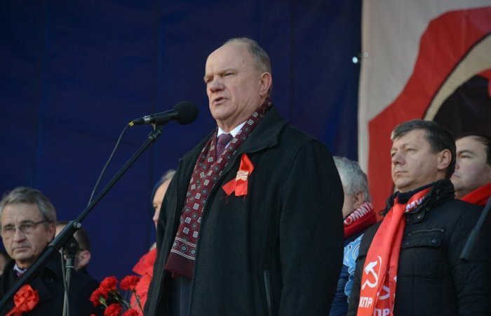 Зюганов встретился в президентом