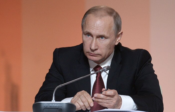 Путин жалуется на Украину Олланду и Меркель