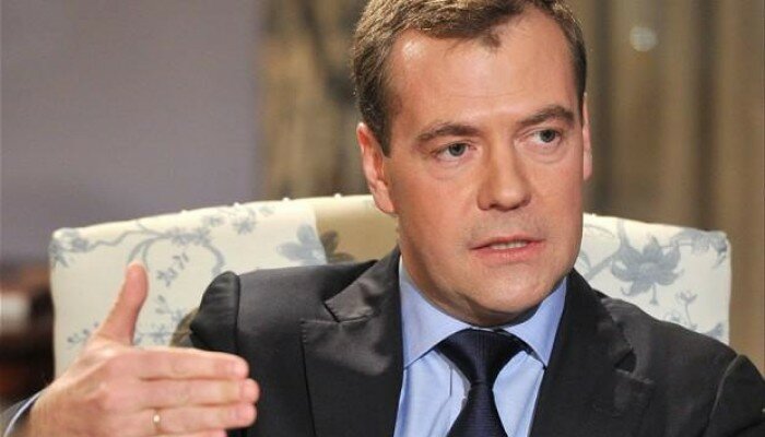 Медведев хочет развивать образование?