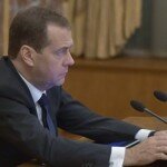 Медведев поздравил премьера Вьетнама