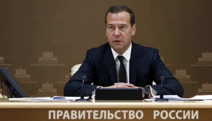 Медведев говорил о росте рождаемости