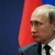 Путин повысил пенсионный возраст чиновников