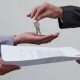 Как провести сделку с недвижимостью так, чтобы обезопасить себя от споров в будущем?