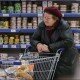 Почти половина россиян считают себя бедными